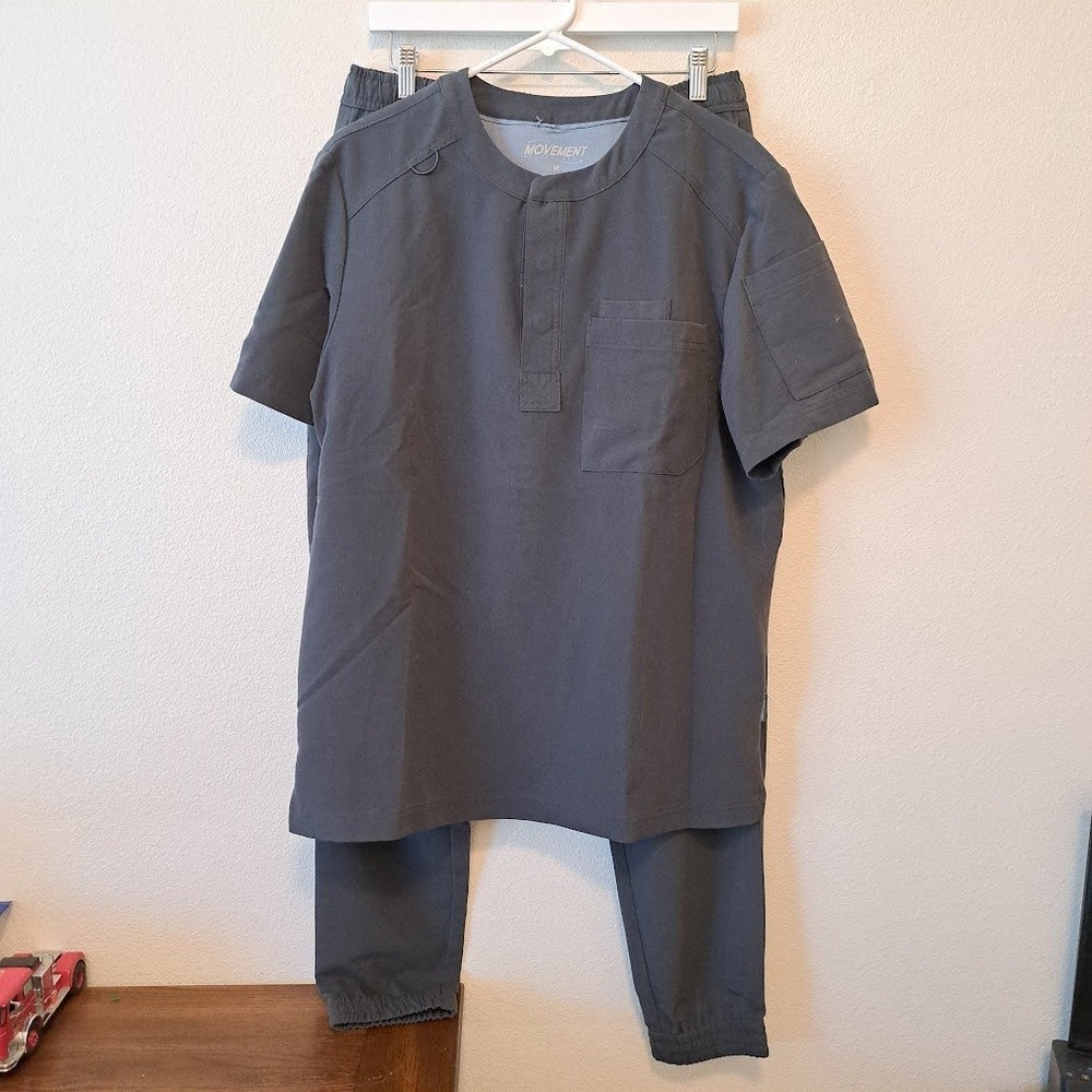 Movement Butter-Soft Scrub Set Pewter Grey Henley Top Jogger Pants Medium MBS574